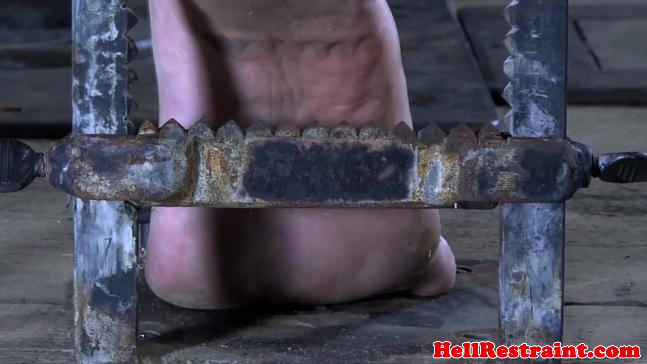 Bastinado punished submissive screams