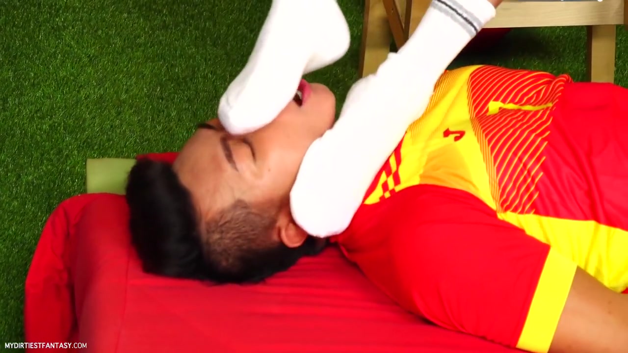Soccer Gear And Twisted Fun With Izan Loren