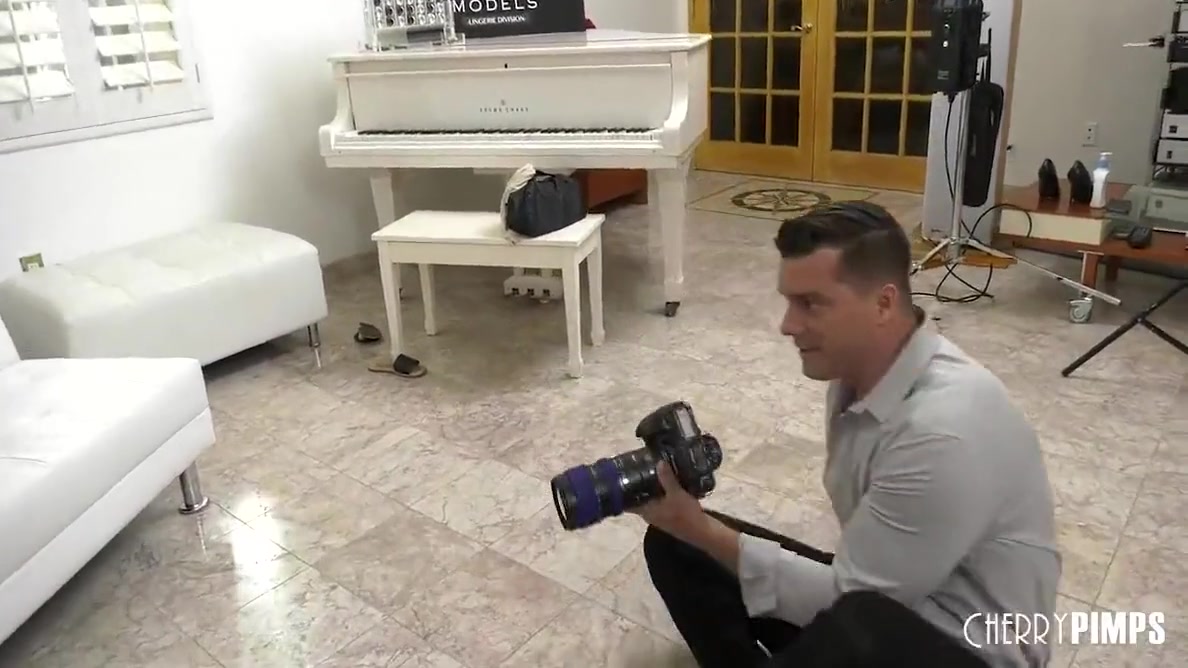 Kimmy Kimm - Petite Asian Flashes For The Camera Before Getting Fucked Hardcore By Her Photographer