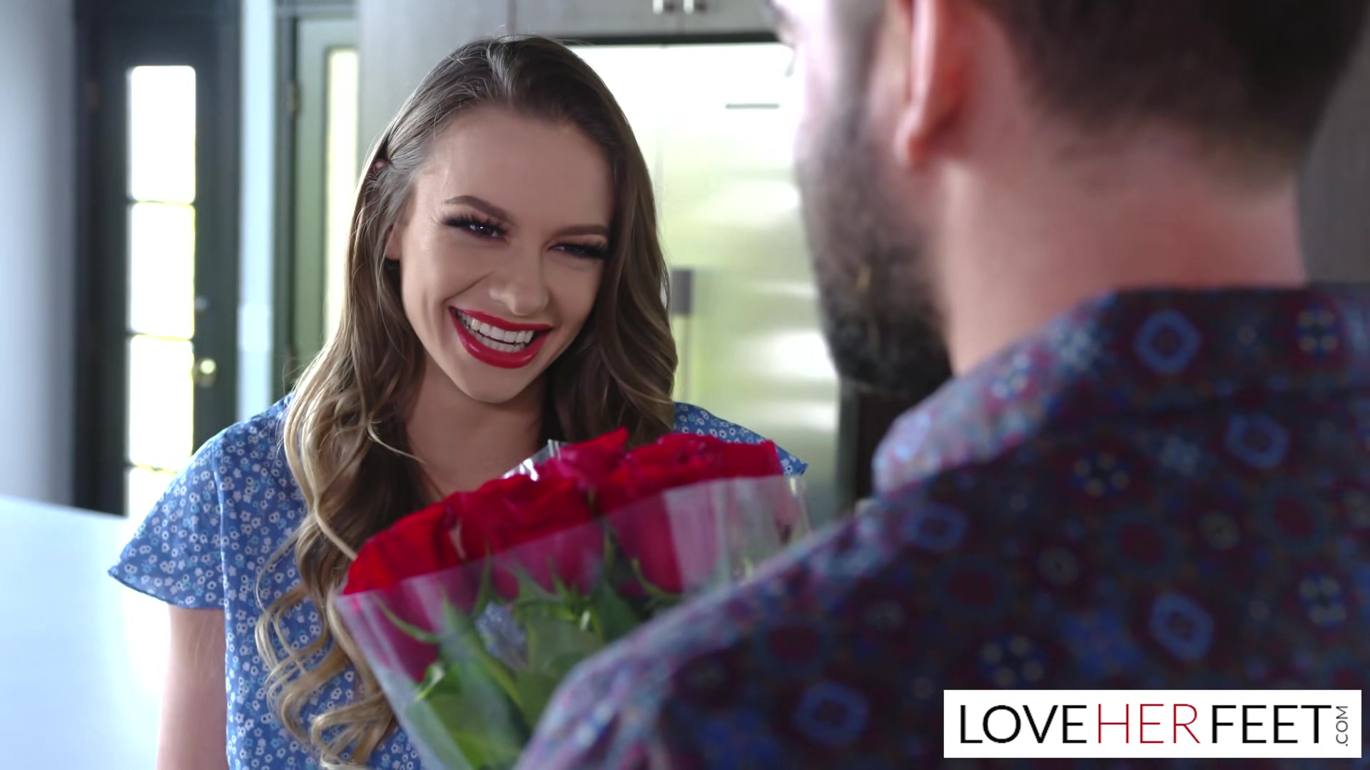 Naomi Swann gives feet and anal treat for Valentines Day
