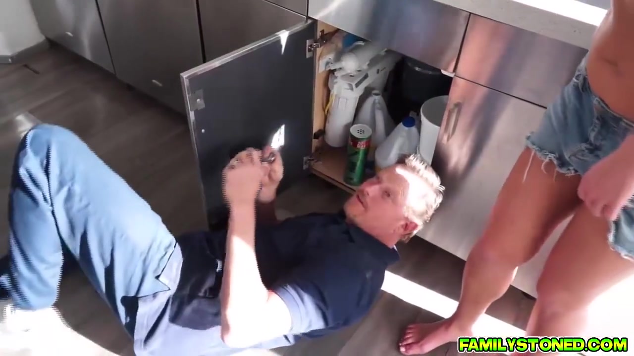 Richie Pounding On Top Of His Big Cock - Summer Day