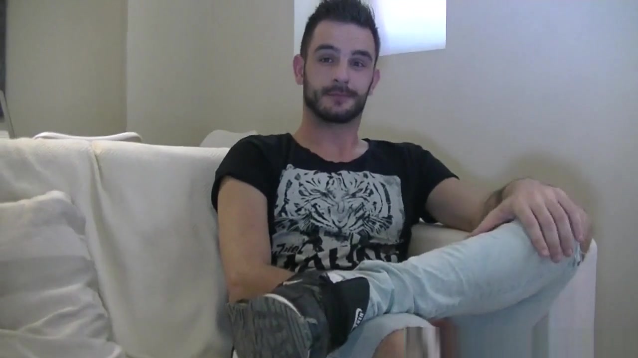 Fabien fucked barebakc in jockstrpa by top boy in Madrid - FrenchHolesCreampied