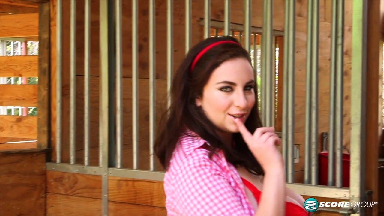 Milly Burns Down The Barn - ScoreLand
