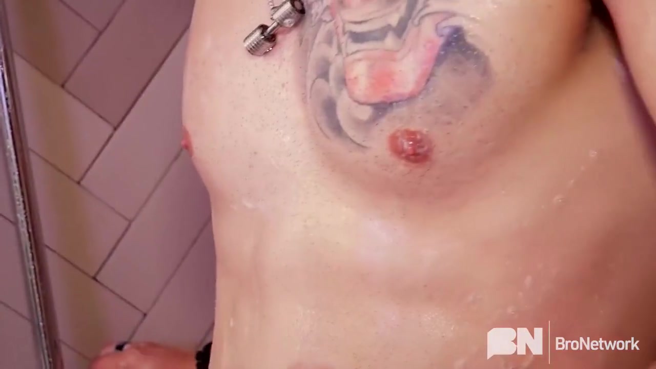 Hotafmen: Muscles Exposed Under Waterfall