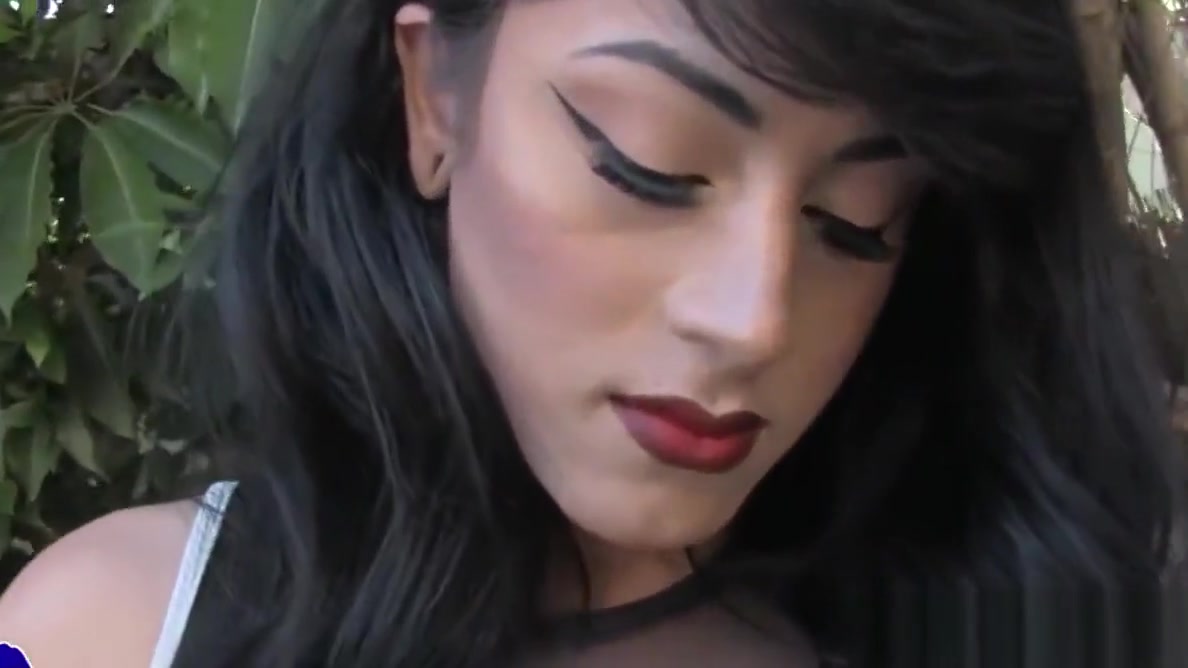 Busty amateur shemale jerking outside