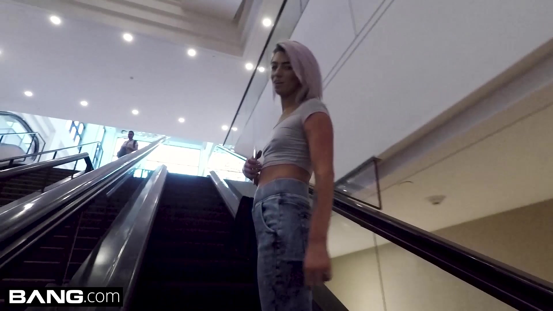Tattooed teen 18+ Aspen Ora loves a thick dick in