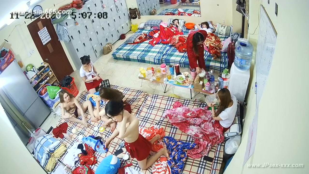 chinese girls dormitory.8