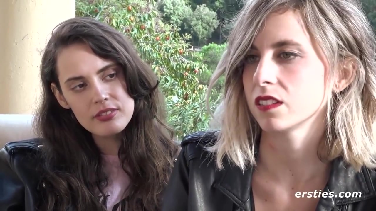 Anneke Goes Down On Blonde Babe Cintia