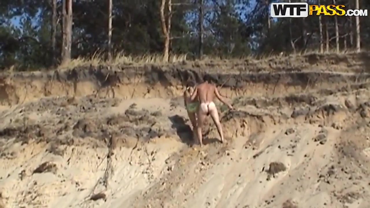 Petite babe Angelina in bikini gives head outdoor