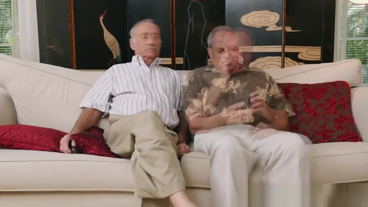 Old dude banging hot redhead chick