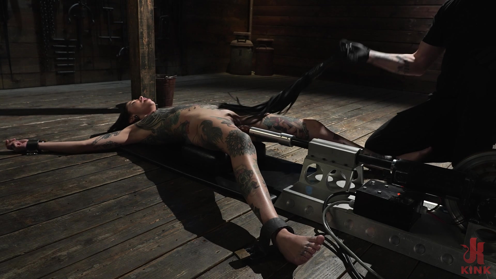 Down And Dirty: Krysta Kaos - Kink