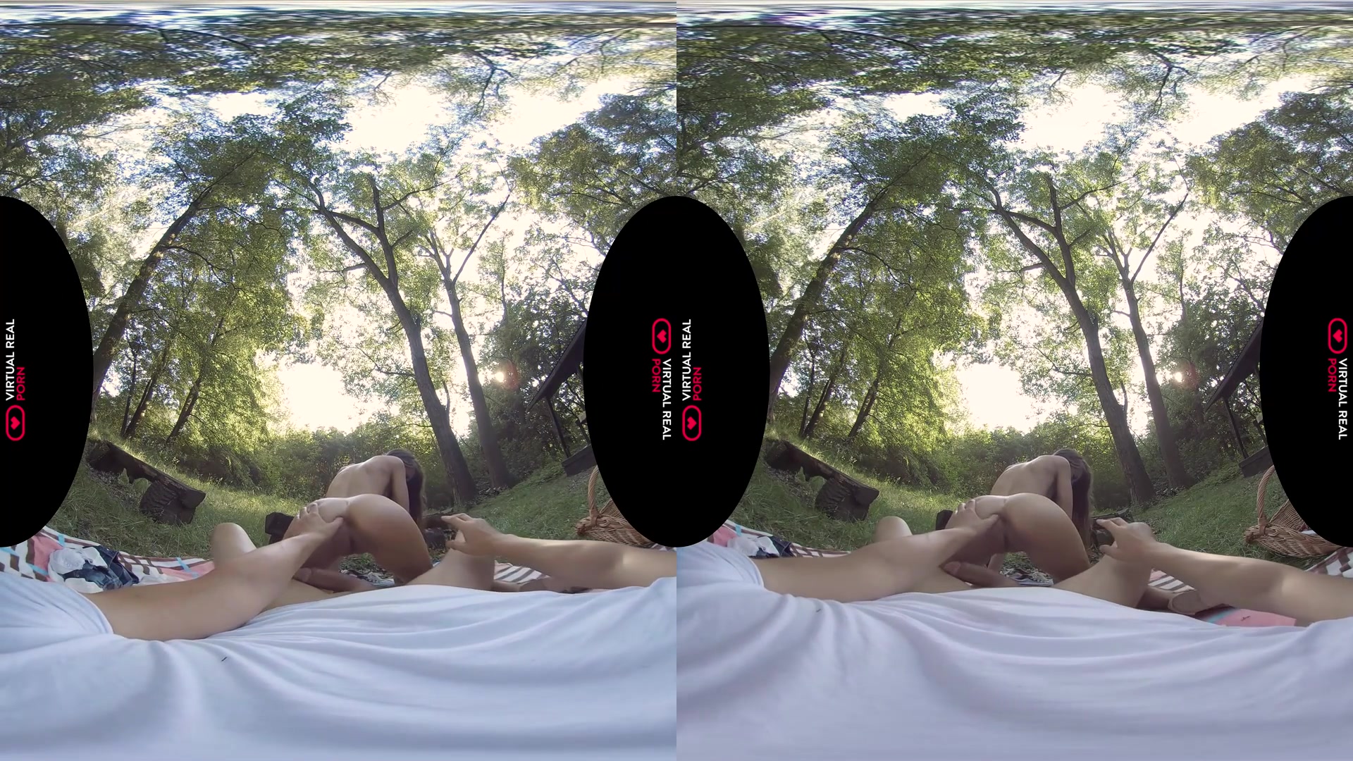 Au Naturel - VirtualRealPorn