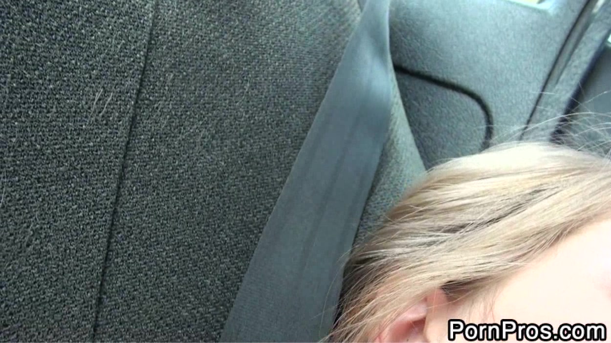 Amateur video I took while screwing my girlfriend in the car