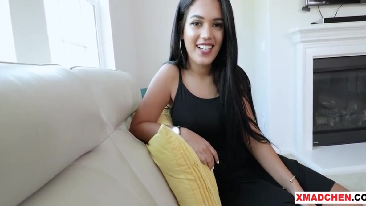 Latina Stepsister Has Got The Perfect Curves POV