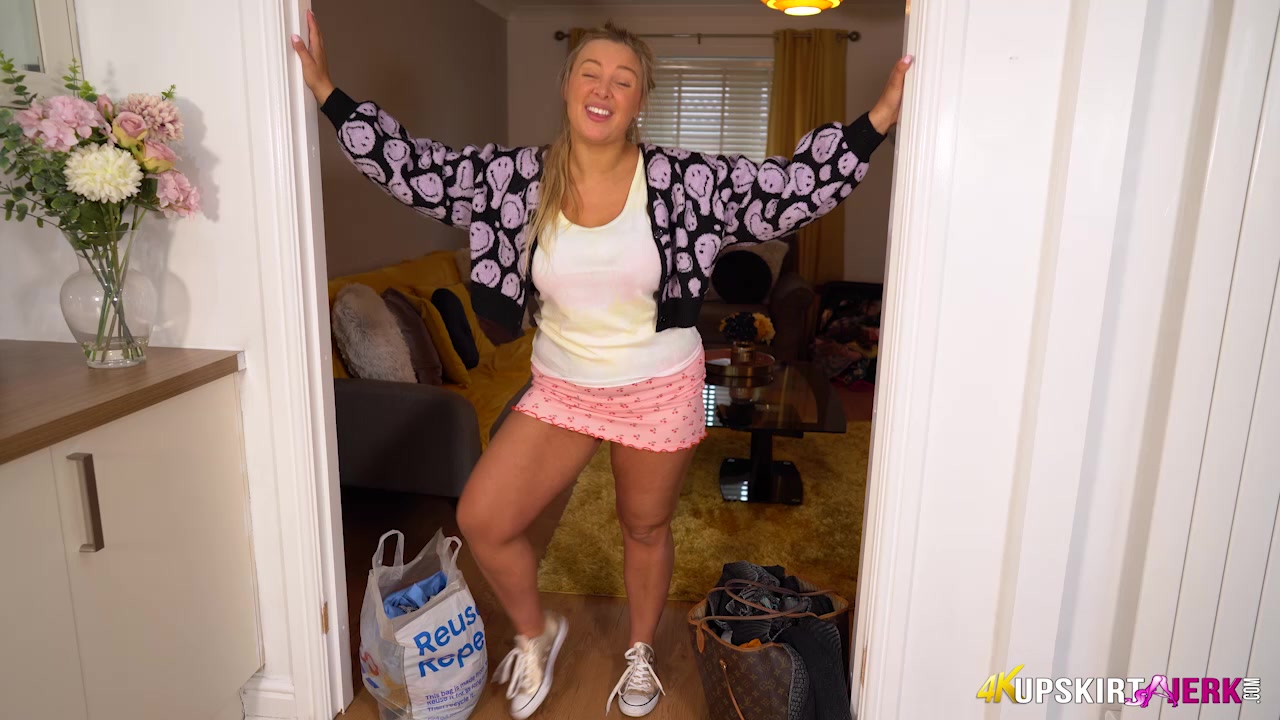 Break Up Wank - UpskirtJerk