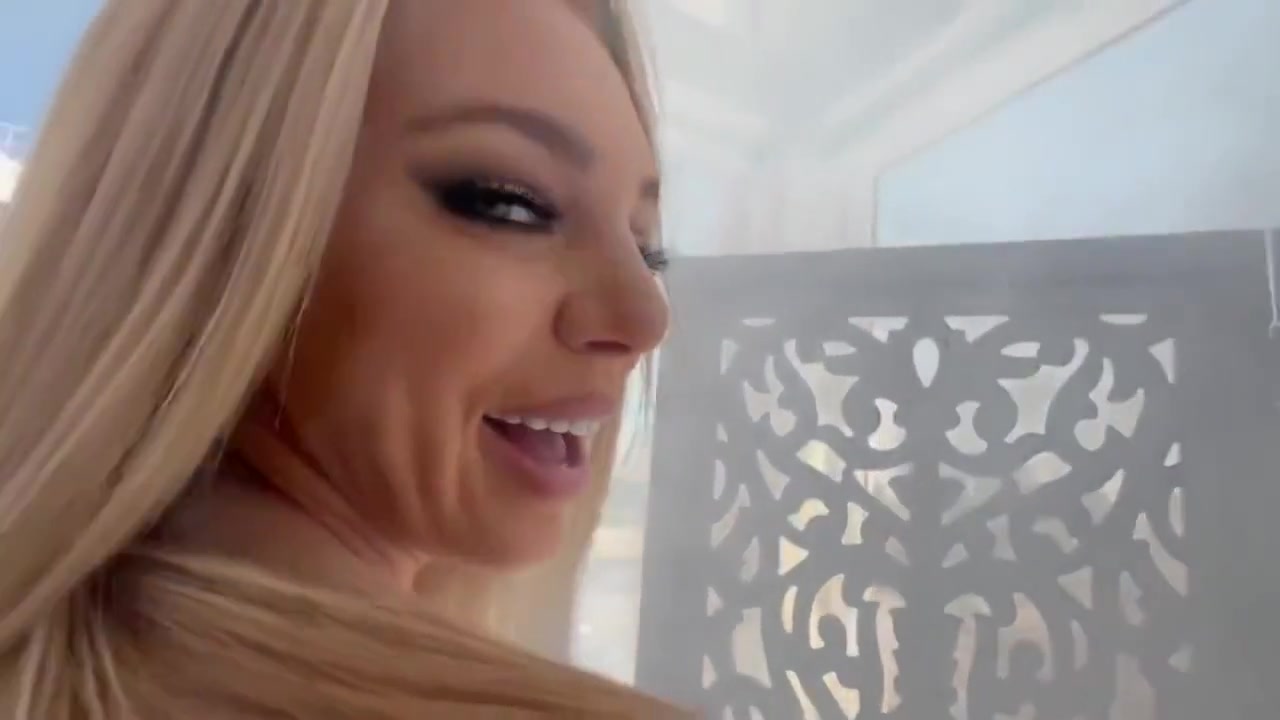 Blonde Cute Pawg Taking Massive Black Cock Dgs