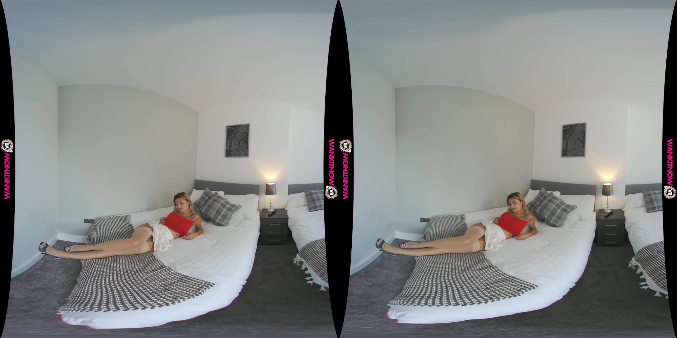 I'll Help You Wank featuring Selene - WankitNowVR