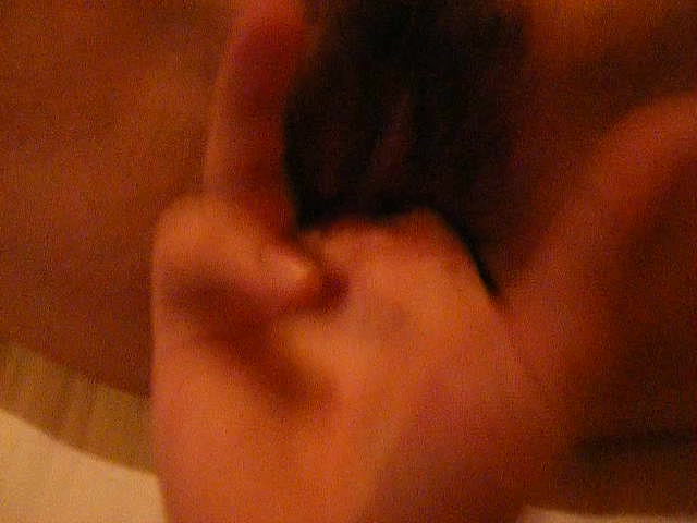 Girlfriend gets her hairy twat fingered until she came
