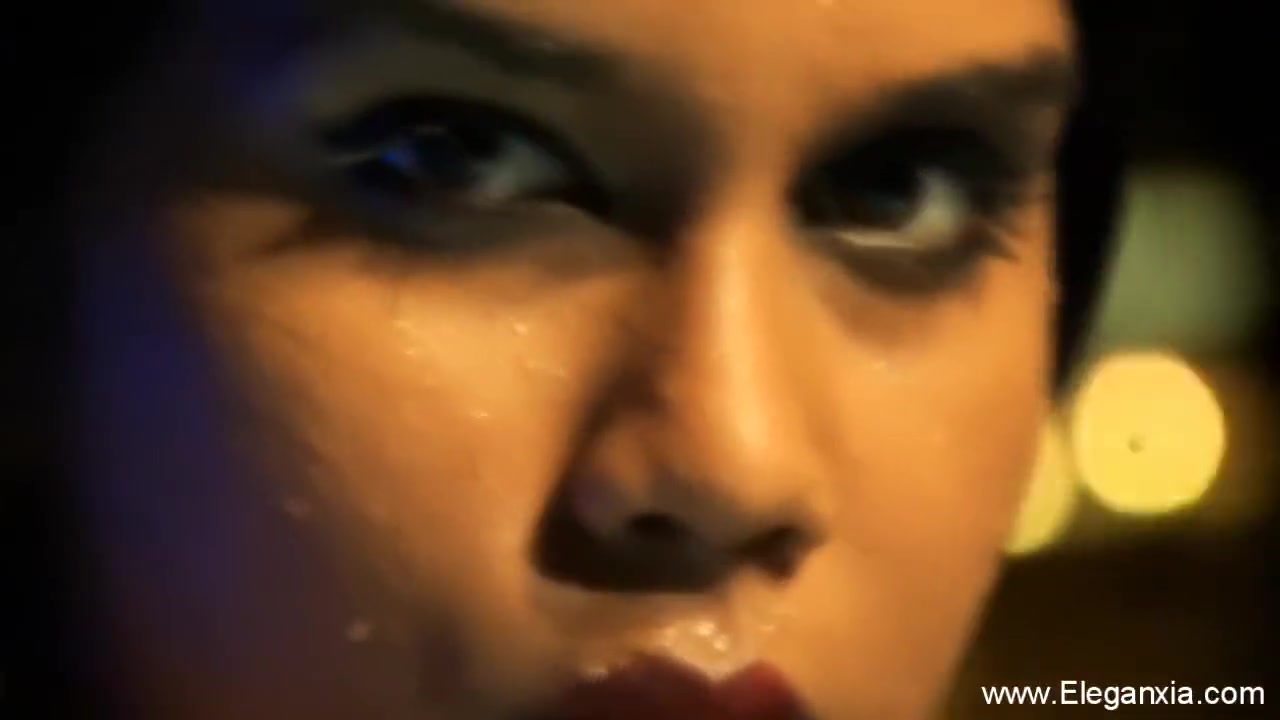 Bollywood Dreaming With Sensual Girl