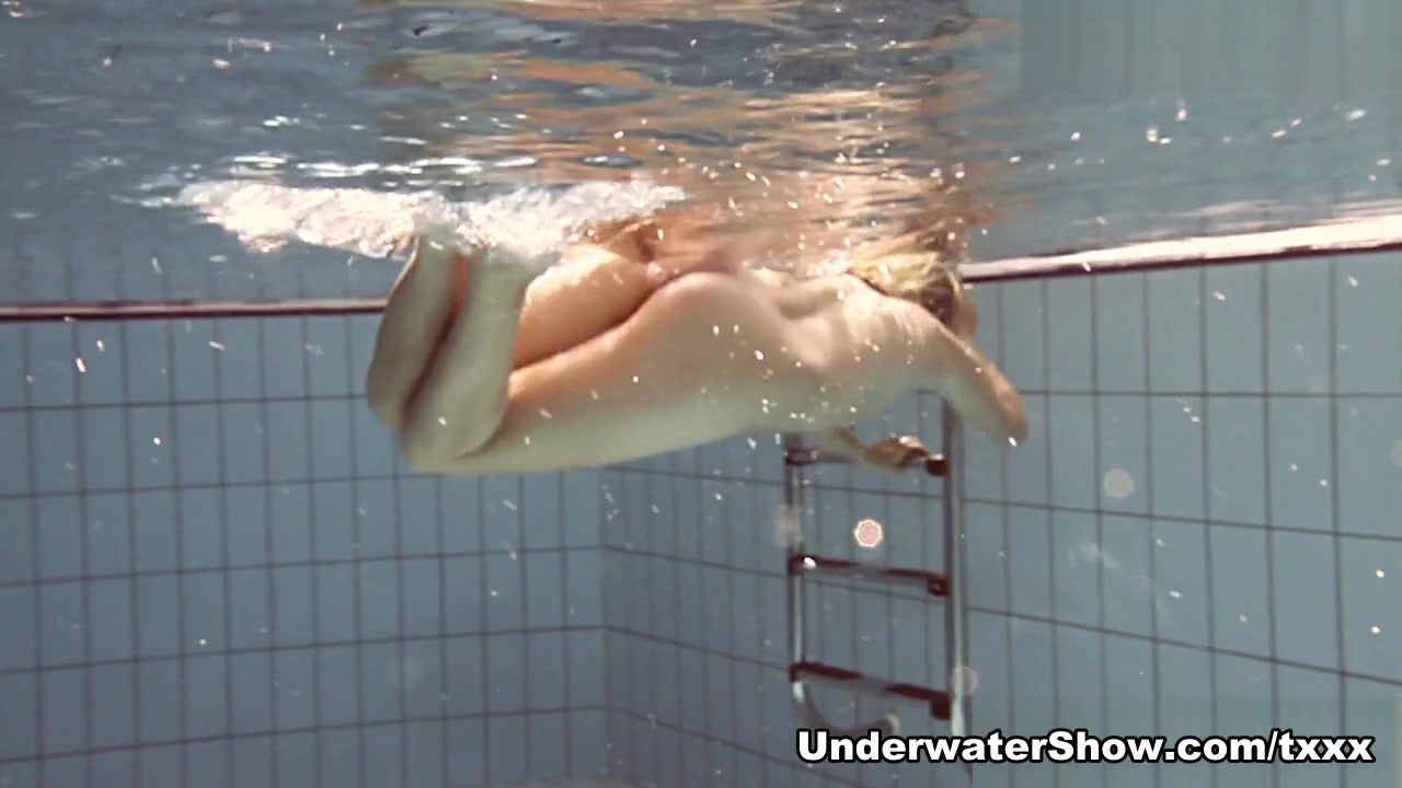 Brizgina Video - UnderwaterShow