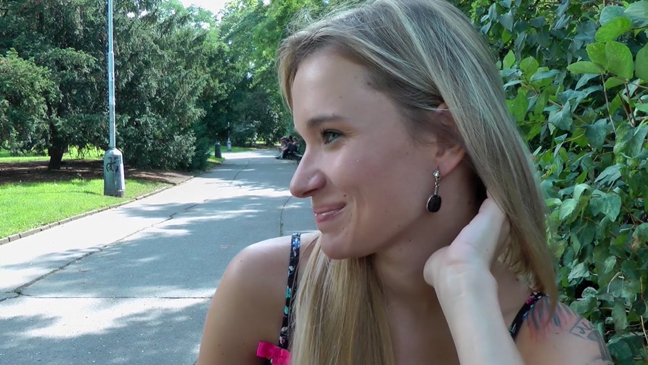 Blonde hottie gets naked in public before sex