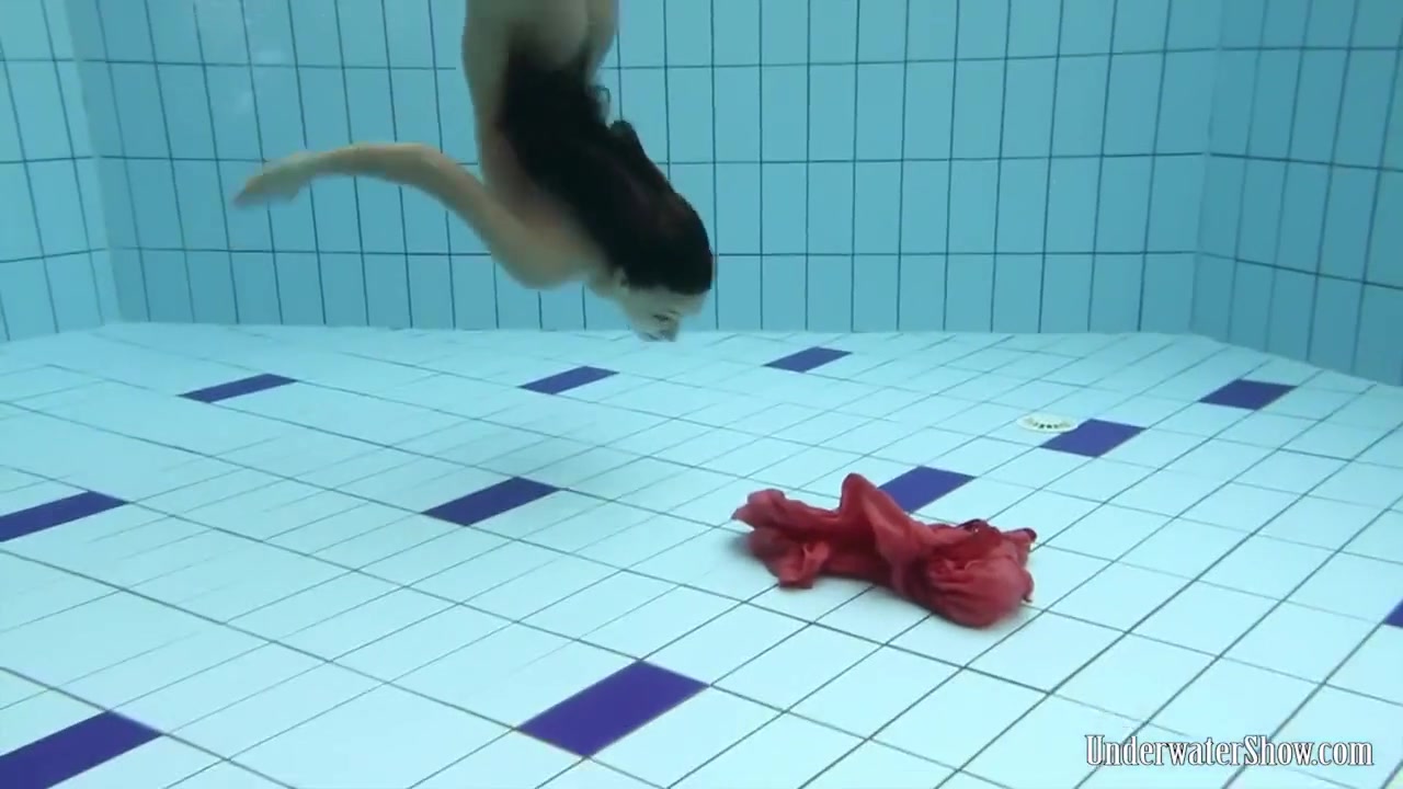 Croatian And Russian Underwater Nude Anna And Adriana