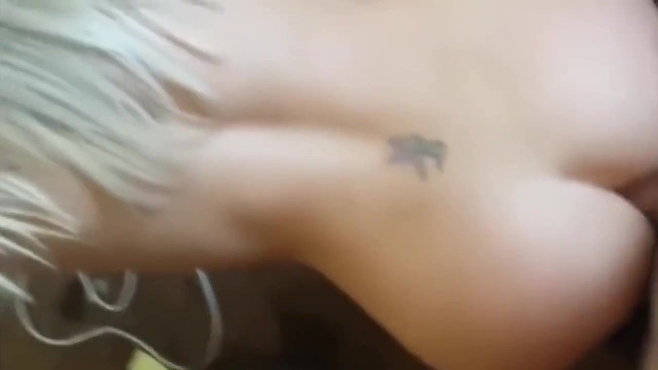 My first anal experience with my big booty blonde stepsis