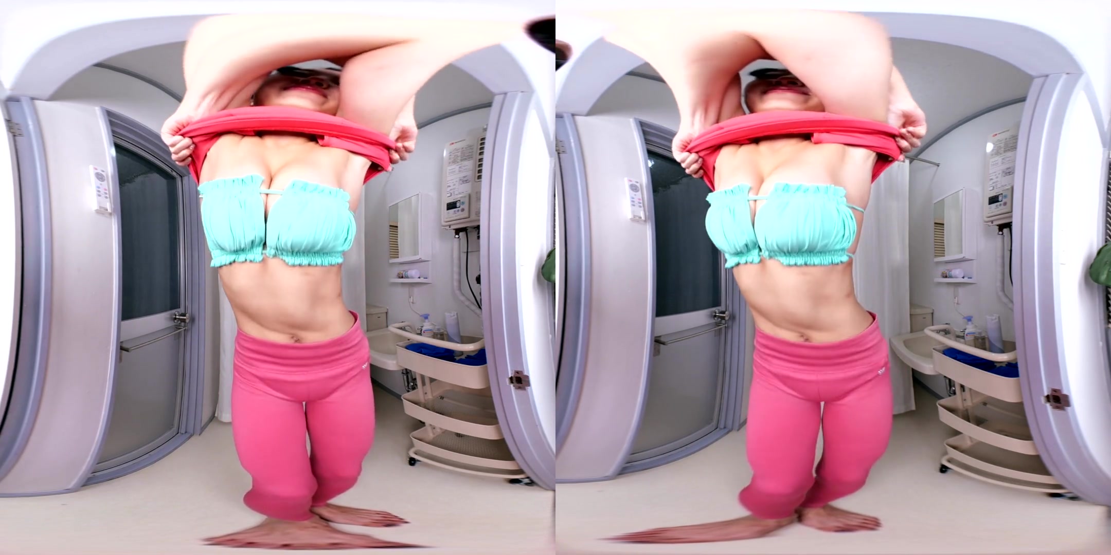 Ryoko SakimuraApartment Days! Ryoko Sakimura Act 1 - Asian Yoga Shower