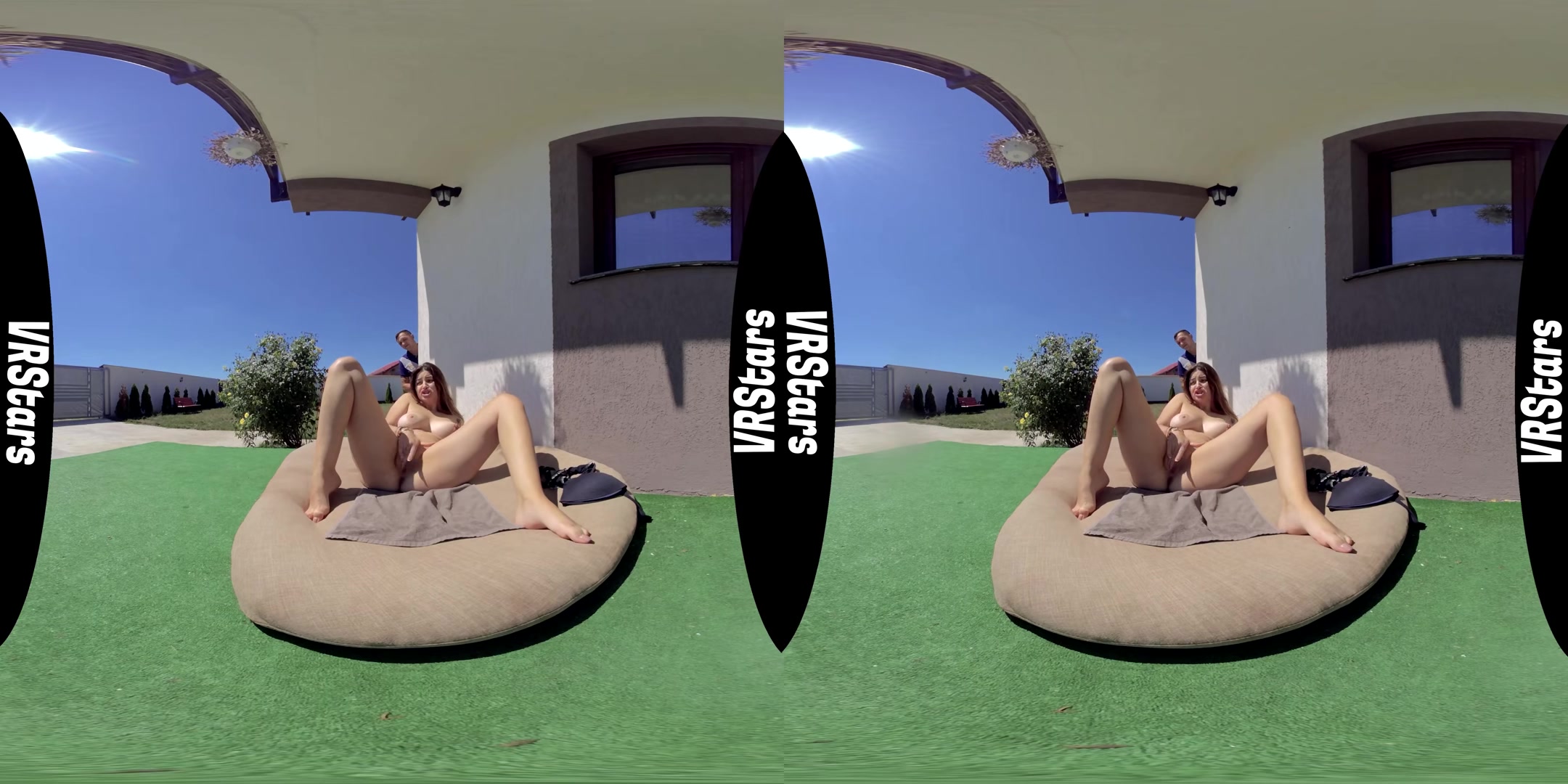 Busty teen 18+ Sunbathes With A Spying - VRStars