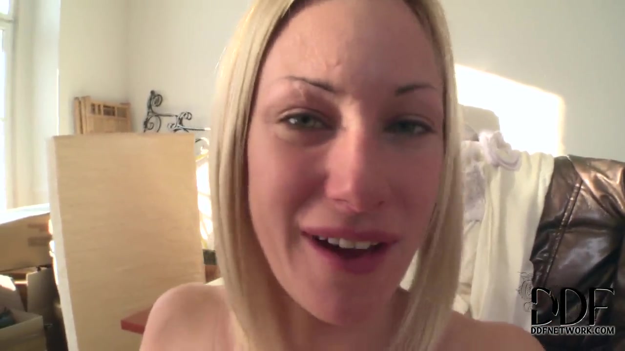 Blonde Sabina Taylor gets naked and naughty