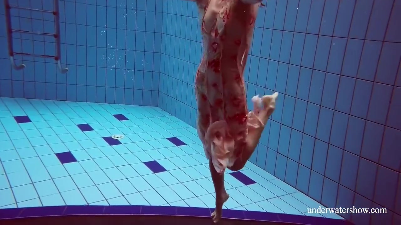 Martina Gorgeous Redhead Teenie Big Tits Swimming