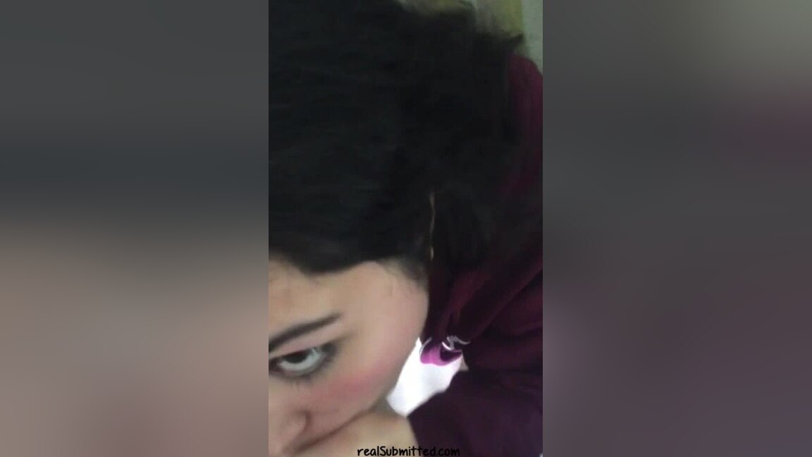 Amazing Blowjob By A Beautiful Brunette - JizzPix