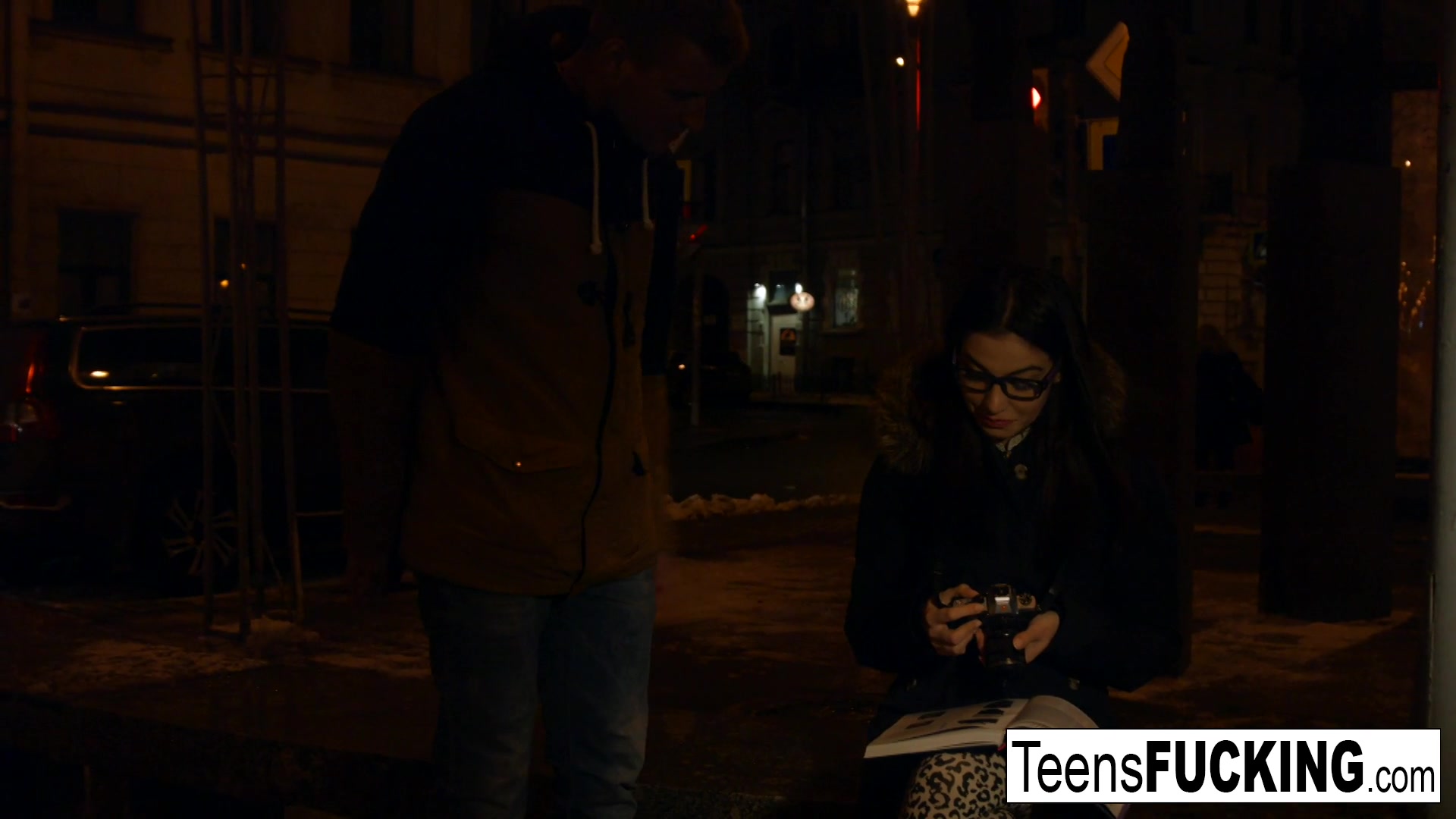 Brunette teen 18+ Jessica Gets Cum On Her Glasses - TeensFucking