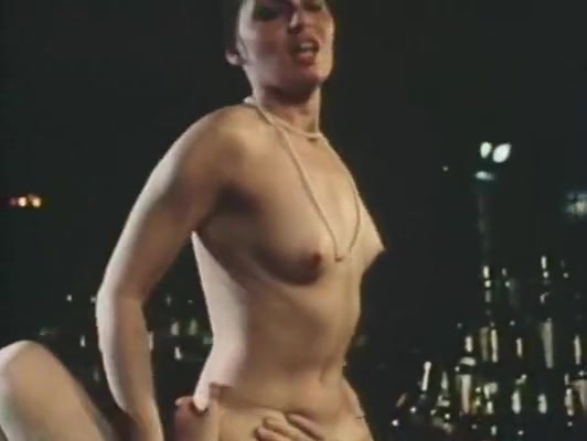 Samantha Fox, Molly Malone, Don Peterson in vintage porn video