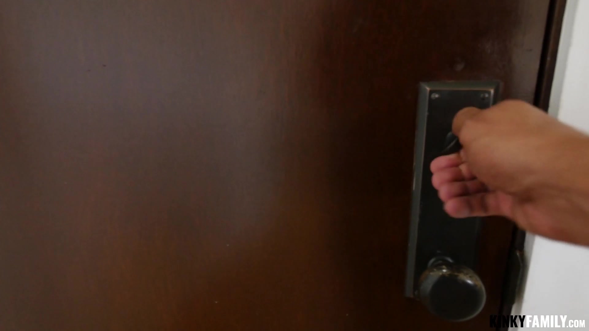 Kinky Family - Tiffany Watson - Knocking up his slutty stepsis