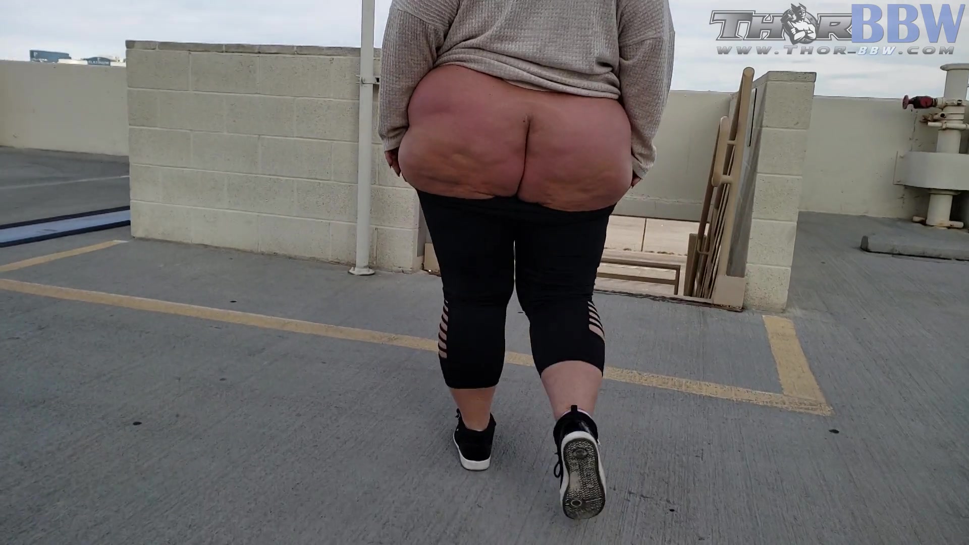 Suzee Que Public - Thor-Bbw