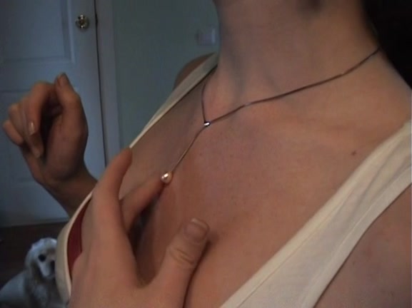 Hottie screwed in washroom