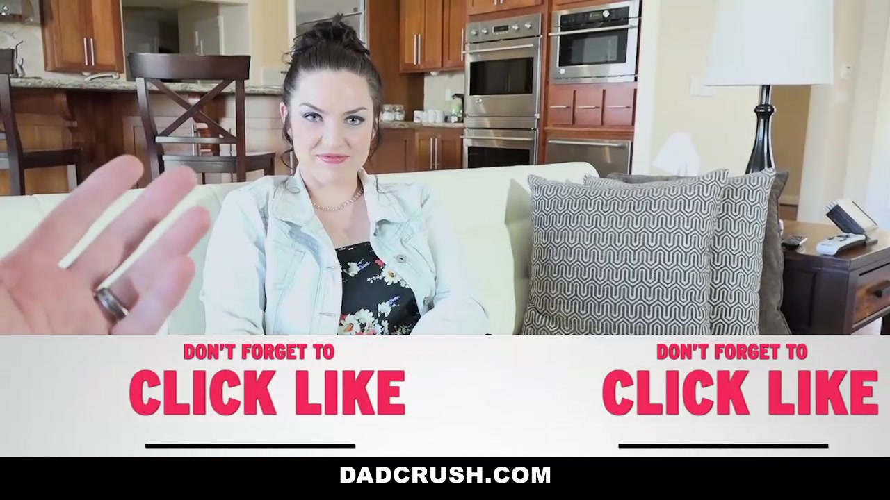 Raven Reign in Quid Pro Quo With My Stepdaughter - DadCrush