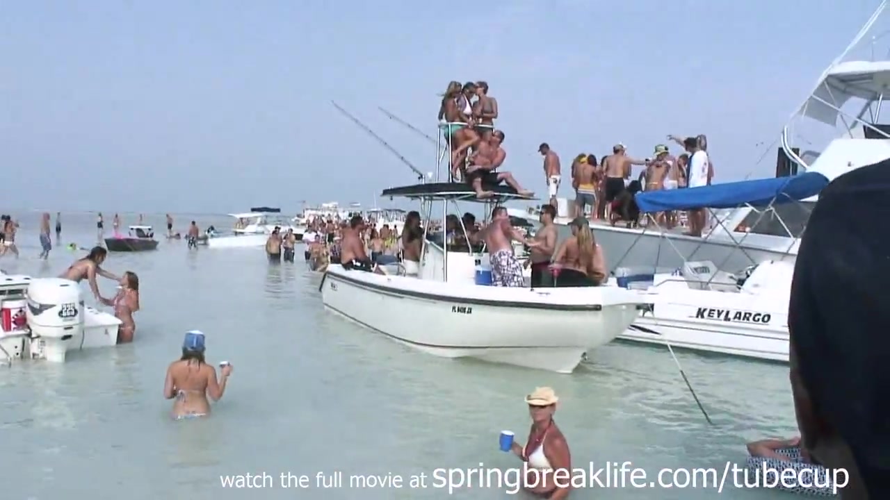 SpringBreakLife Video: Party Girl Plays With Pussy