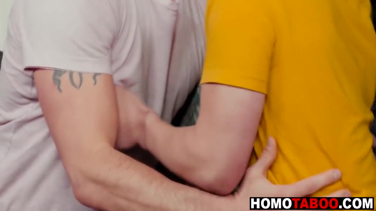 Stepdad Fucks Stepson While Stepmom Isnt Home 7 Min With Grant Ducati And Gay Porn