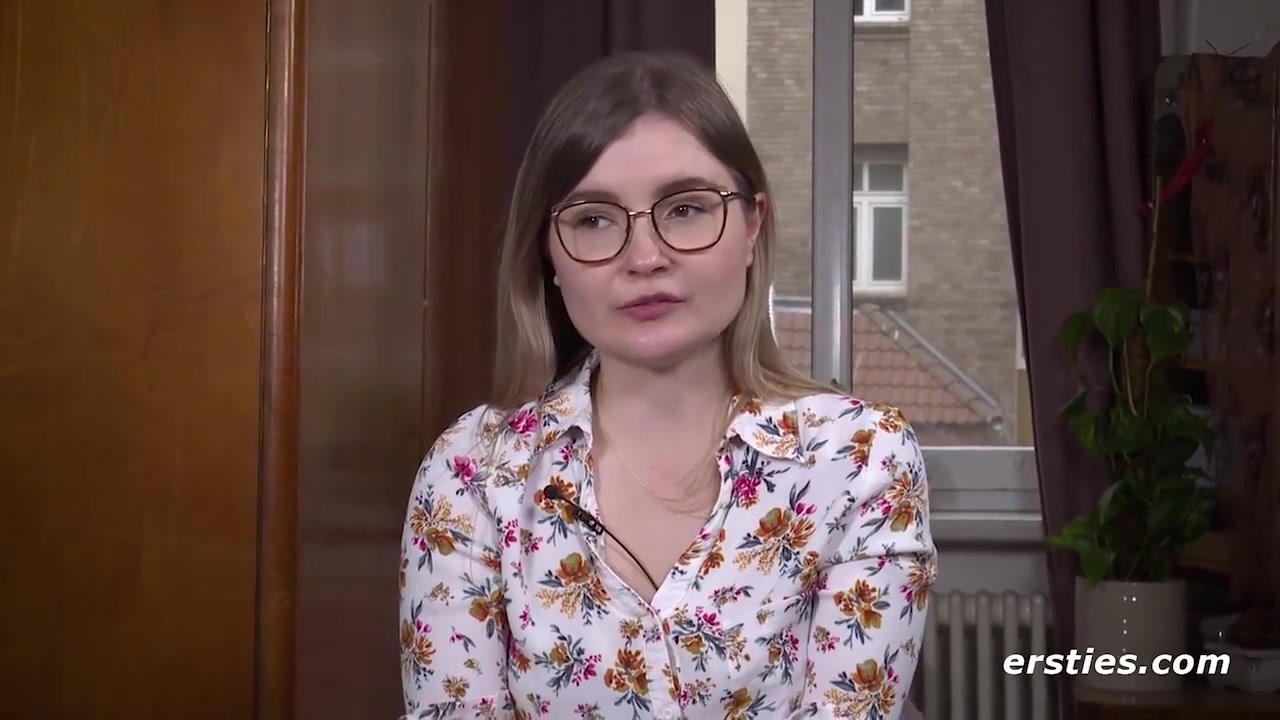 Lehramtsstudentin Emily Liebt Es, Mit Toys Zu Masturbieren