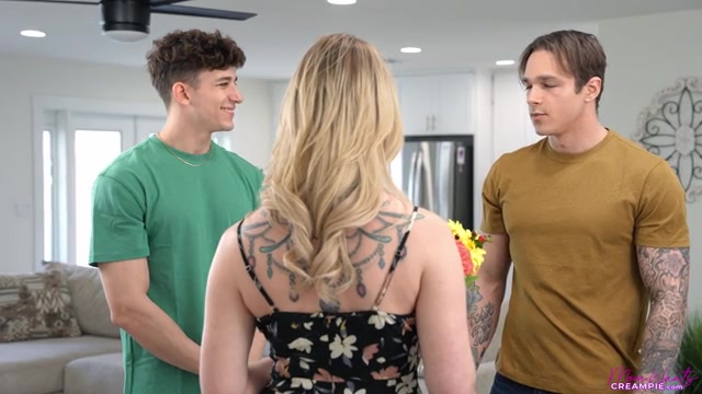 Your Stepmom Is Hot For Me - S4:E6 - Momlover