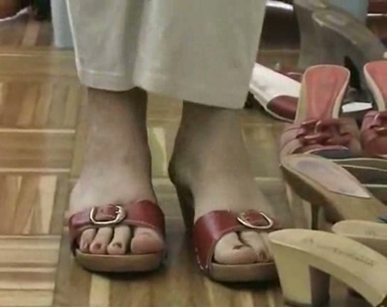 teen 18+ Blonde Hana Loves Her Shoes