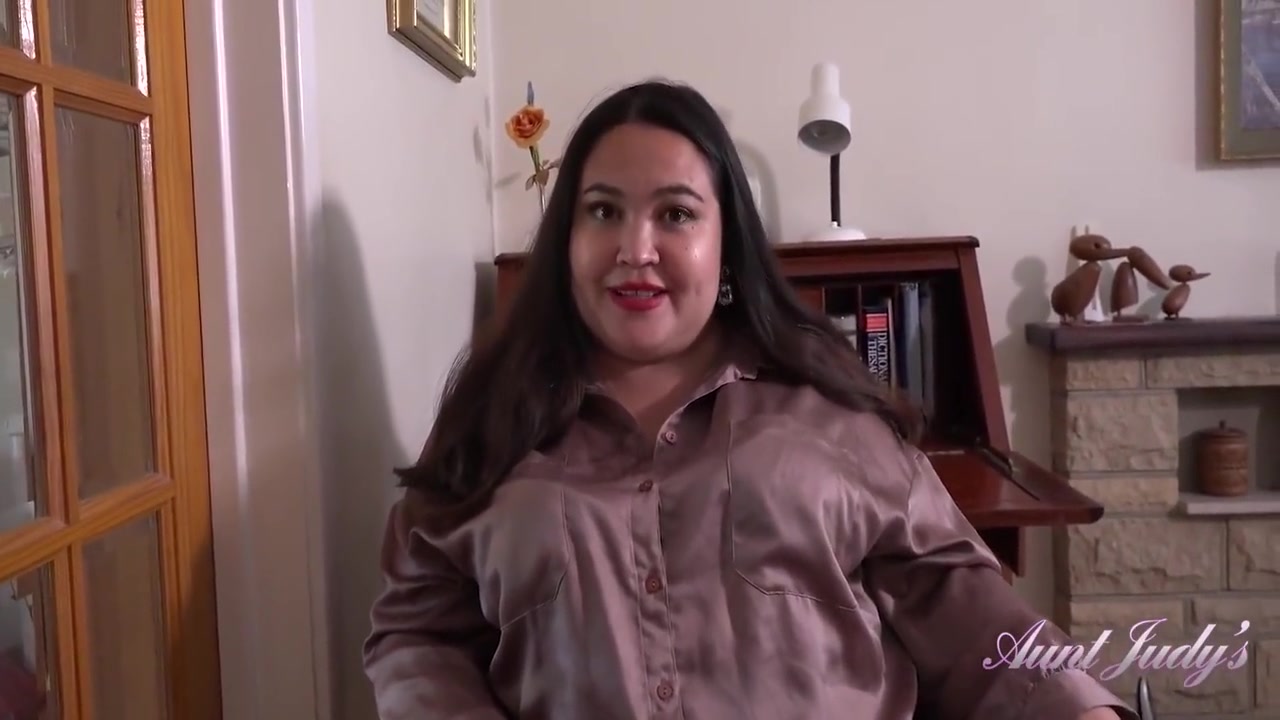 Your Chubby Milf Boss Ms. Mimi Sucks Your Cock At The Office With Aunt Judys