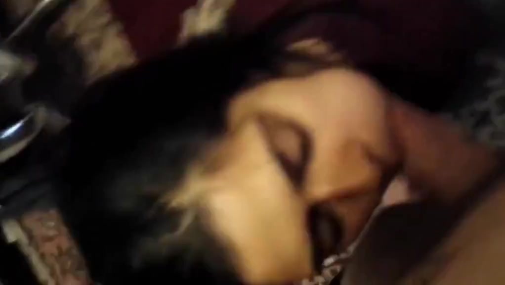 Desi girl gives the best head