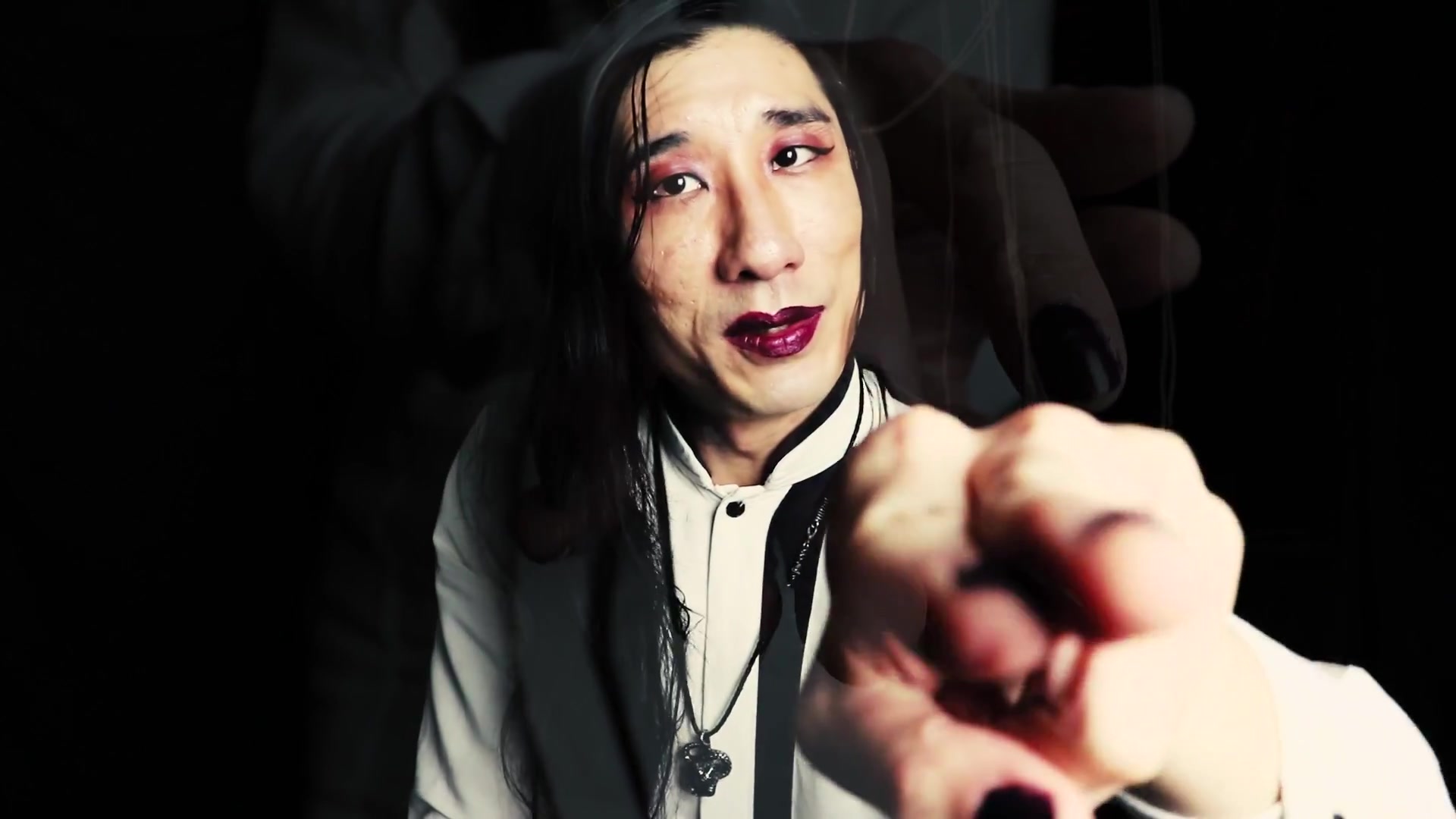Long Fingered Hands (Solo)