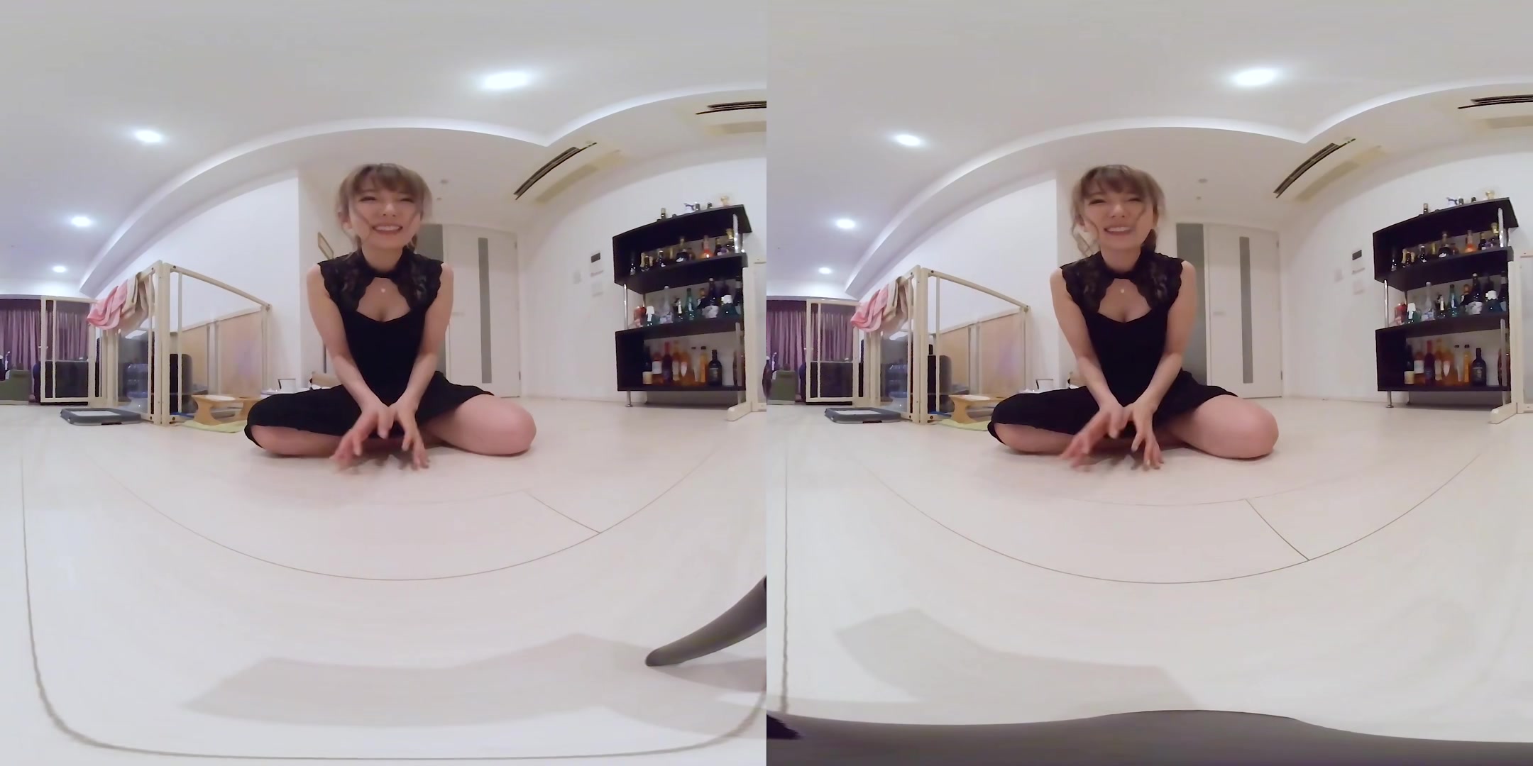 Yui Hatano - Yui Hatano's #Secret Vlog Day 1: Home Premiere with a Sexy Angle - VRJapanesePornstarsstayhomeroutines