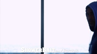 ShowerBait - Vinny Blackwood Fucks Justin Beal In the Shower