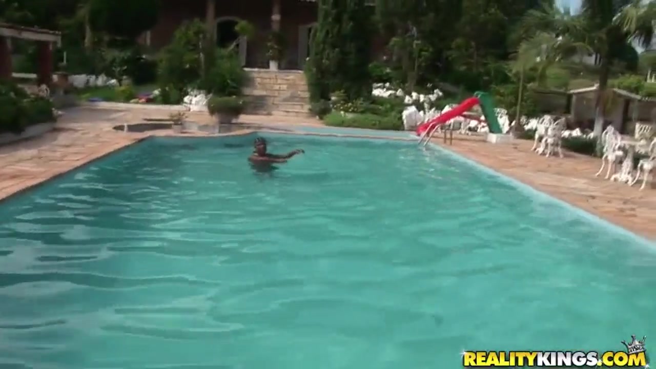 Black bull Jbrown has fun with Yazmin by the pool