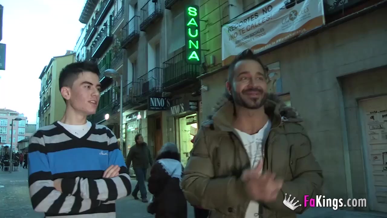 A lesbian, a Gay and Jordi Enp!!